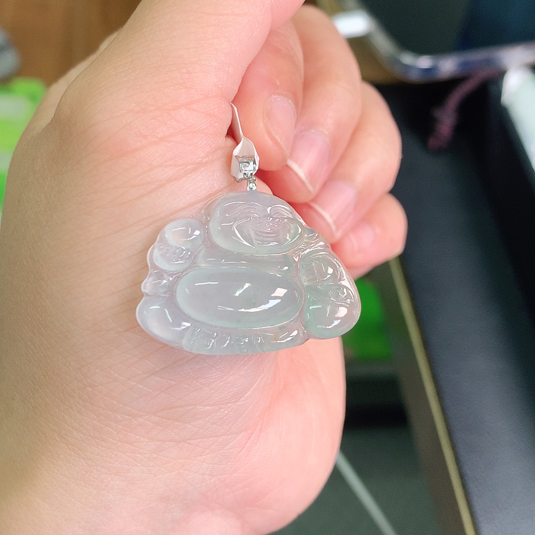 翡翠颈饰18K金镶嵌冰胶布袋佛