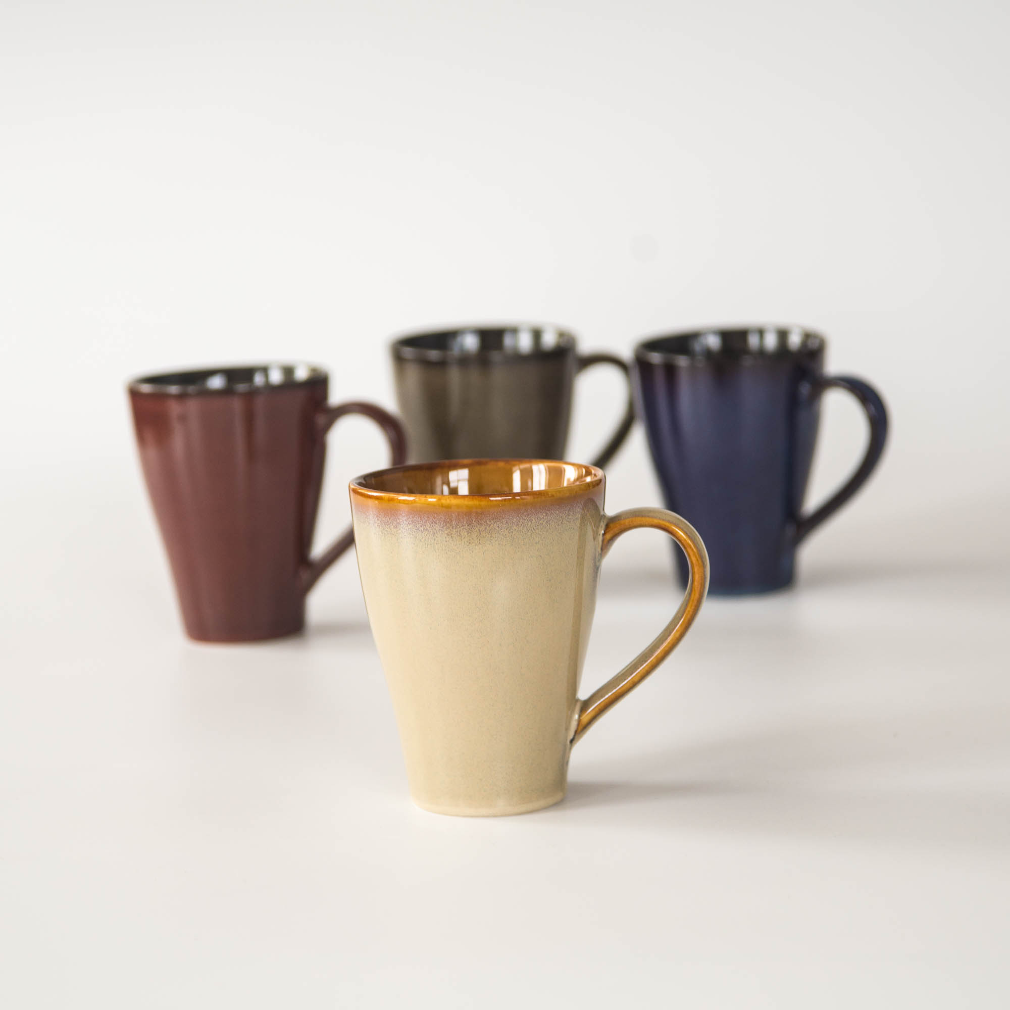 P27 曼谷棕马克杯