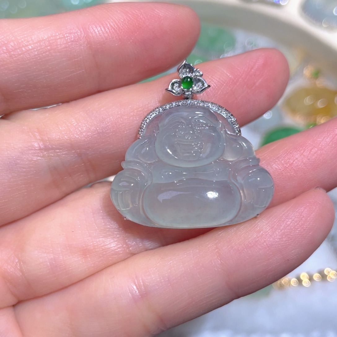 翡翠颈饰18K金镶嵌翡翠