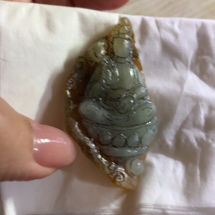 翡翠颈饰未镶嵌天然翡翠