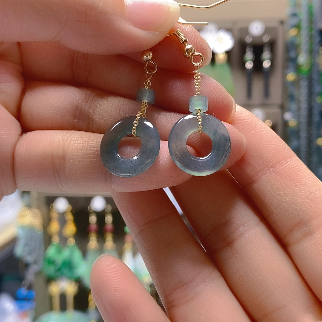 未镶嵌翡翠耳饰翡翠