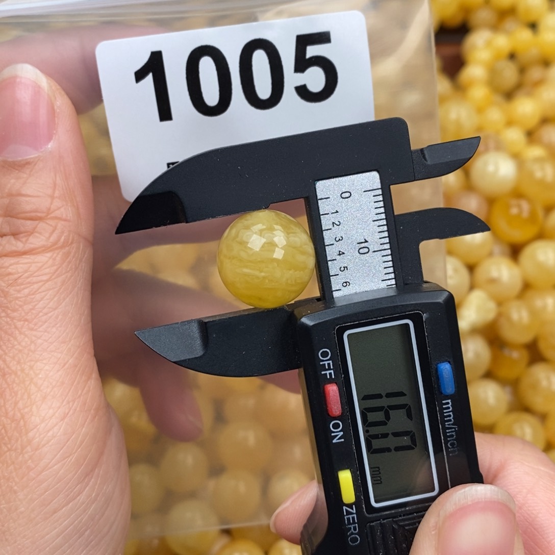 蜜蜡珠宝奇石未镶嵌