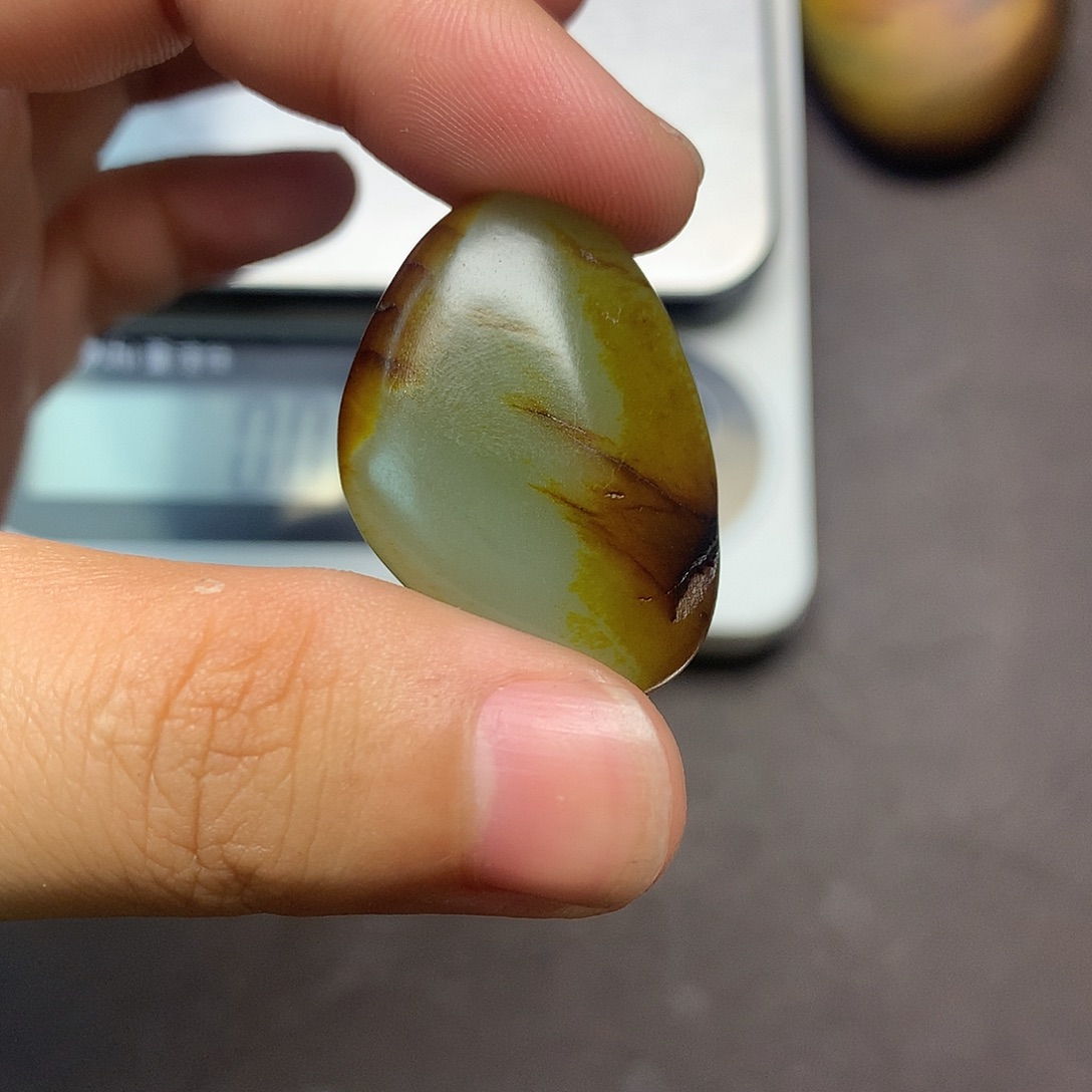 和田玉（糖玉）未镶嵌挂件