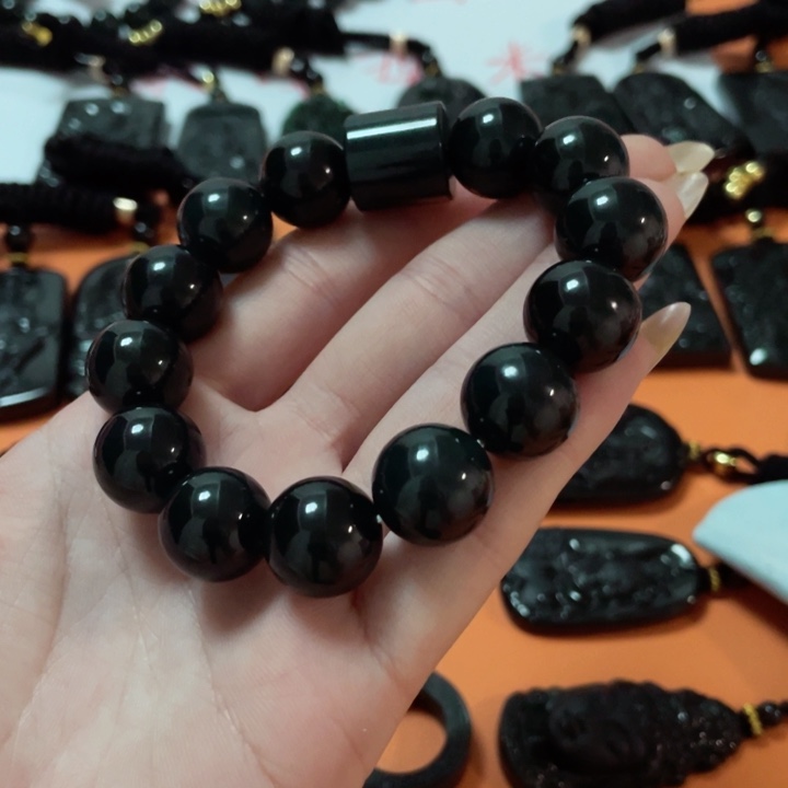 翡翠颈饰未镶嵌朴***0