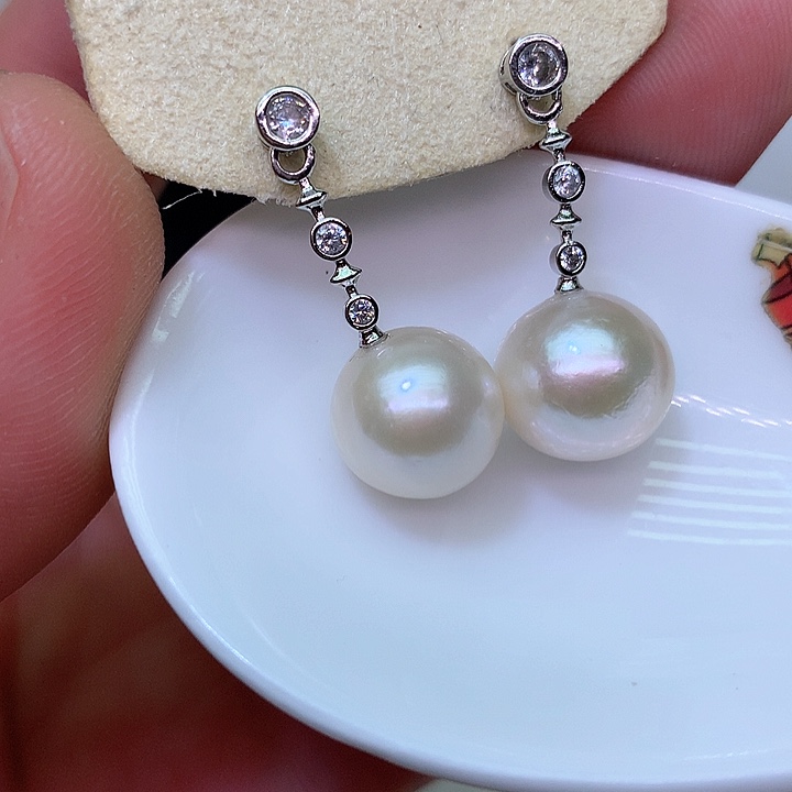 银S925镶嵌耳饰淡水珍珠