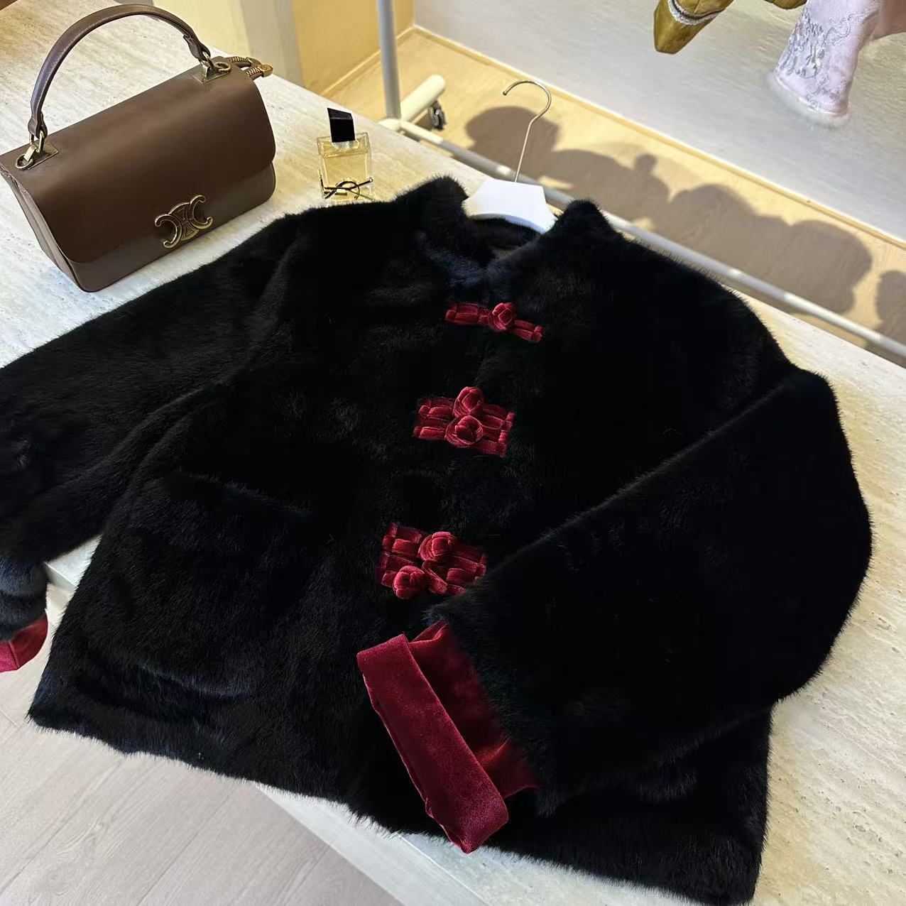 【黑白慕斯绒】新中式加绒加厚真丝绒冬季显白温柔贵气01383