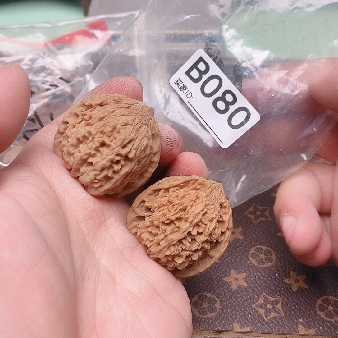 把件文玩核桃满天星38尺。     