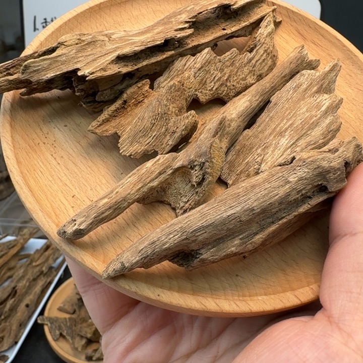 海南土沉虫漏香20克