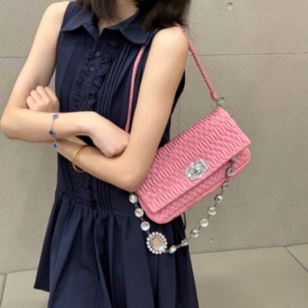 95新 MIU MIU/缪缪 樱花粉宝石款中号单肩包