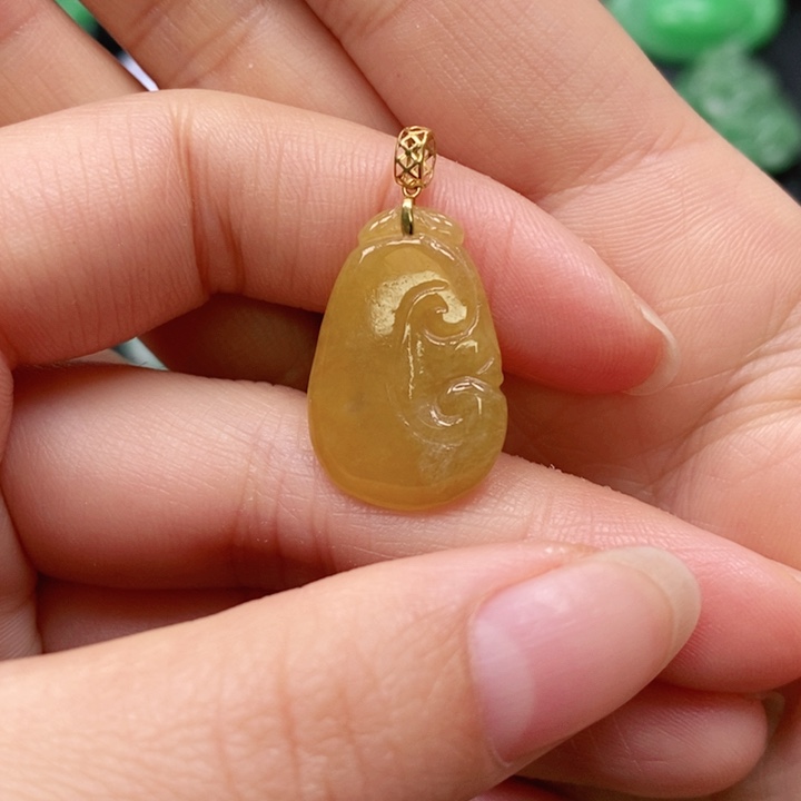 翡翠颈饰未镶嵌吊坠