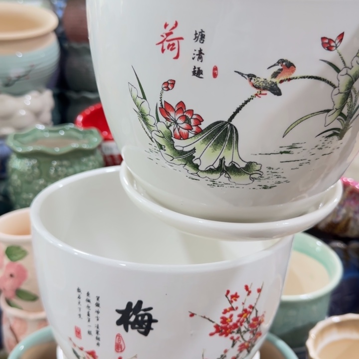 凑9块包邮，有孔，不清楚问客服