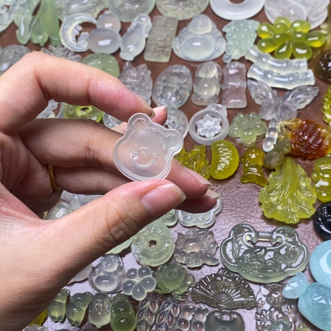 蛇纹石玉合金项链