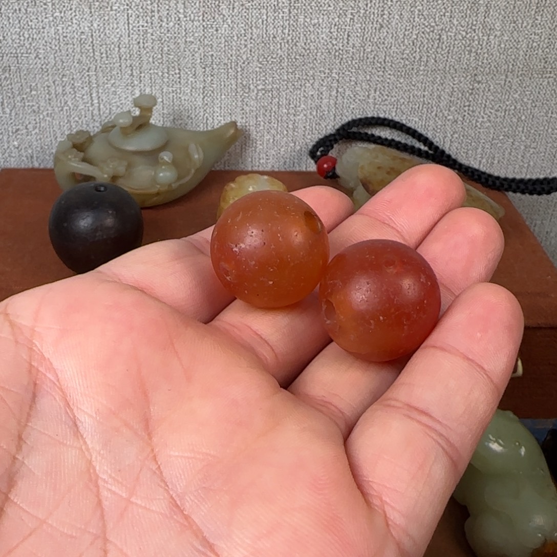 非常精美的脖挂件