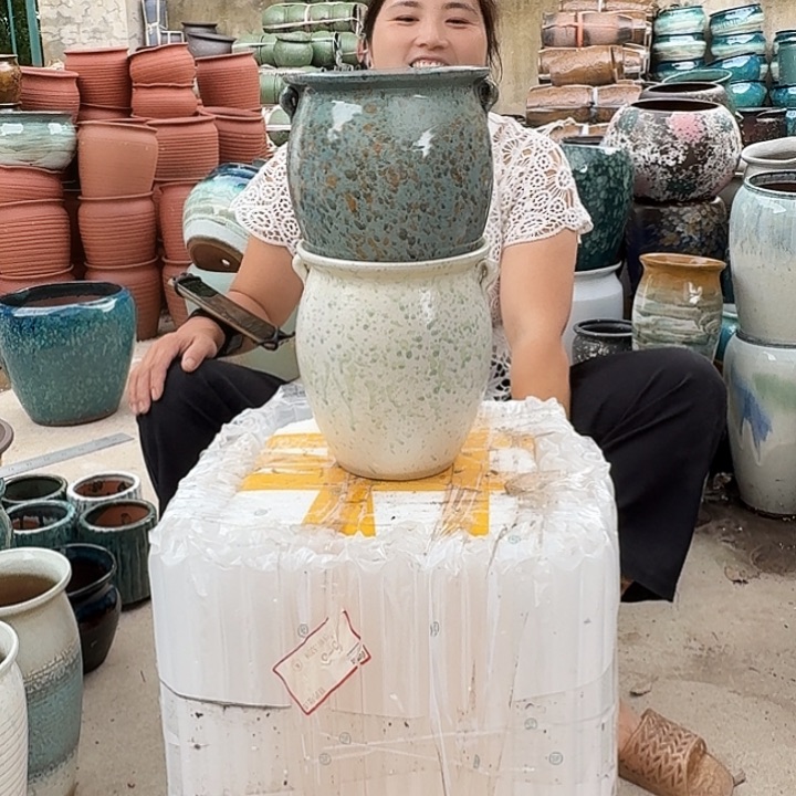 口18高20两个盆子。 