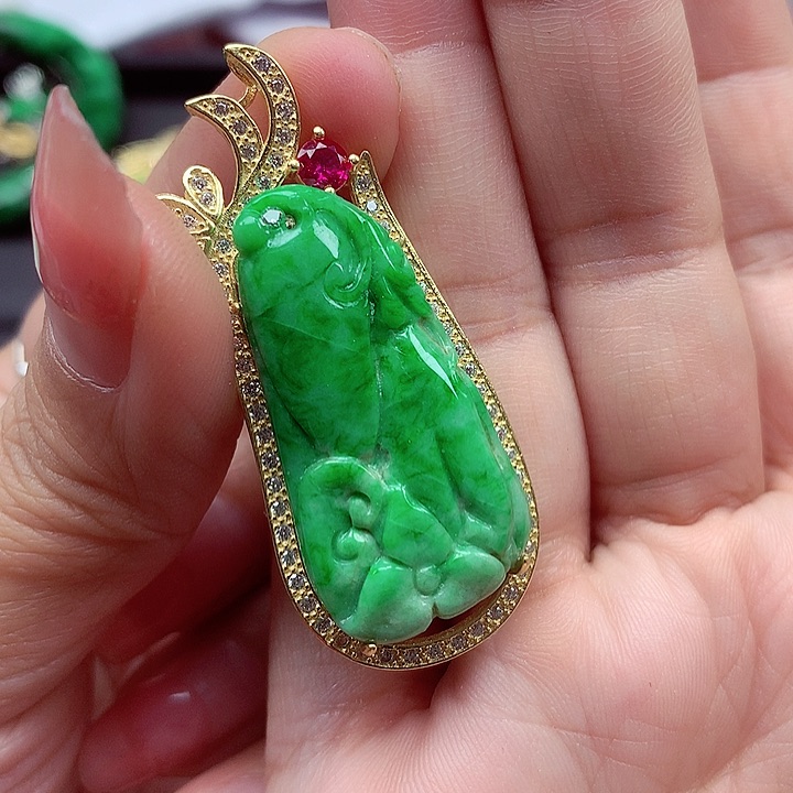 翡翠颈饰银S925镶嵌翡翠