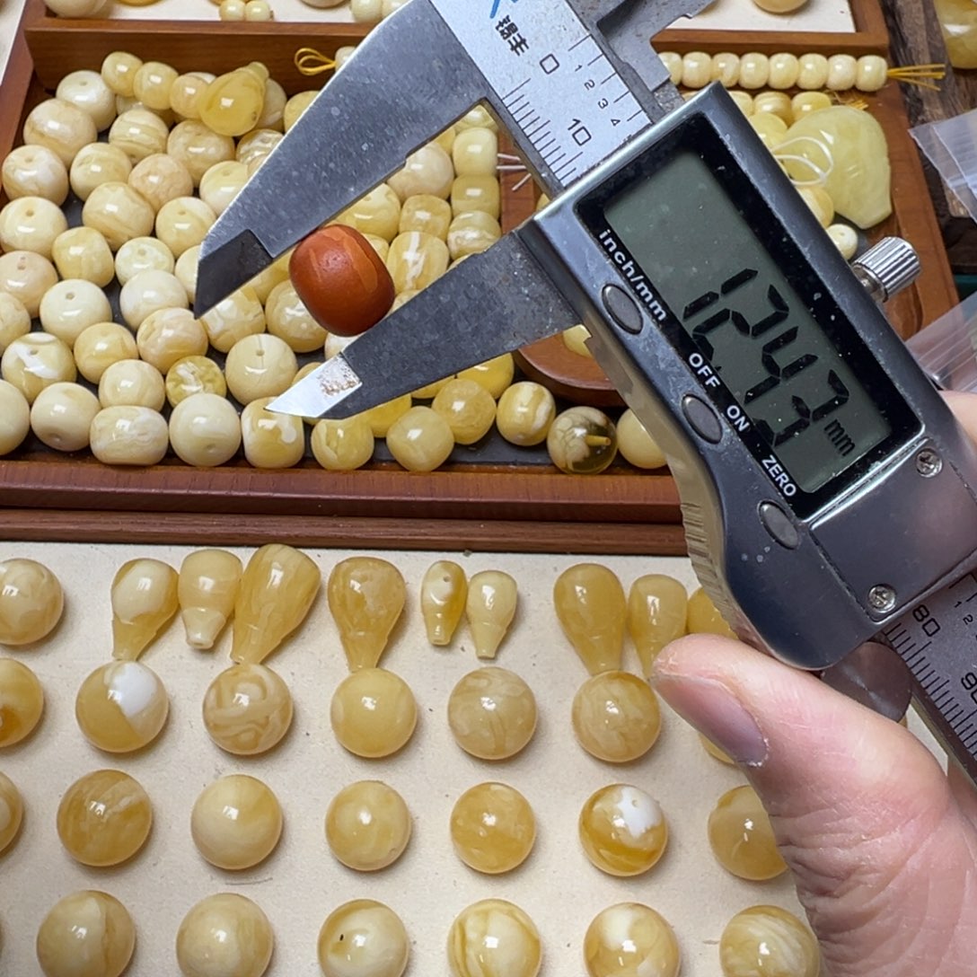 蜜蜡未镶嵌裸石琥珀蜜蜡