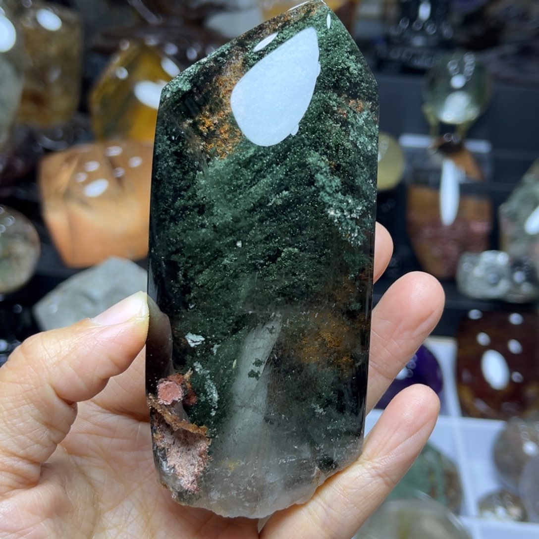 水晶摆件未镶嵌m****k摆件