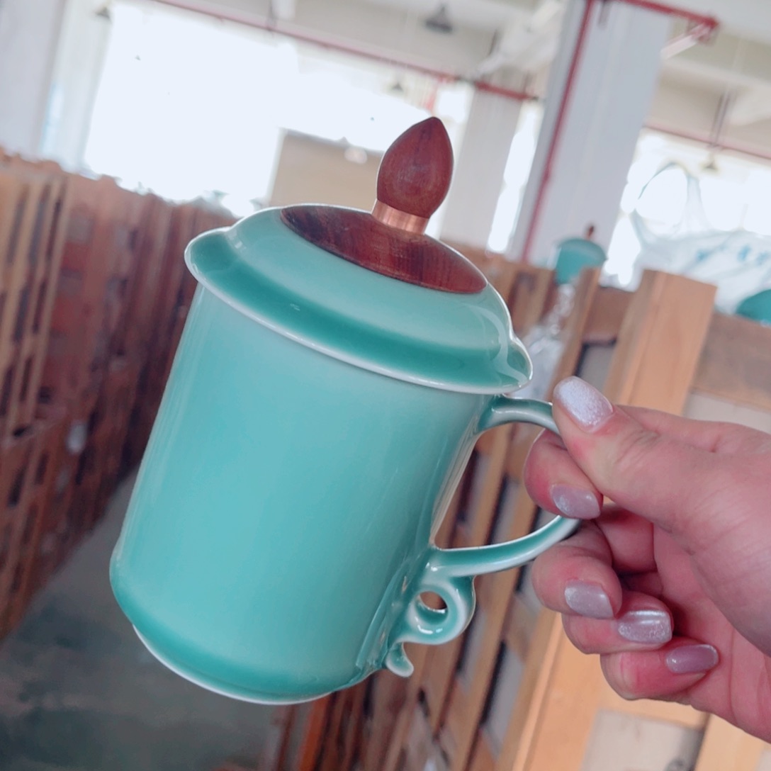 盘哈哈哈哈哈哈哈哈h