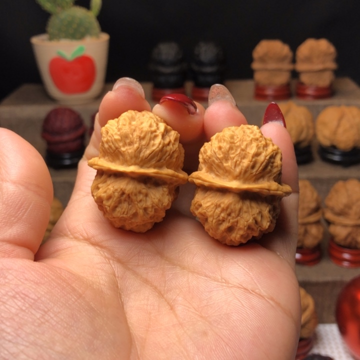 文玩核桃把件37金麒麟