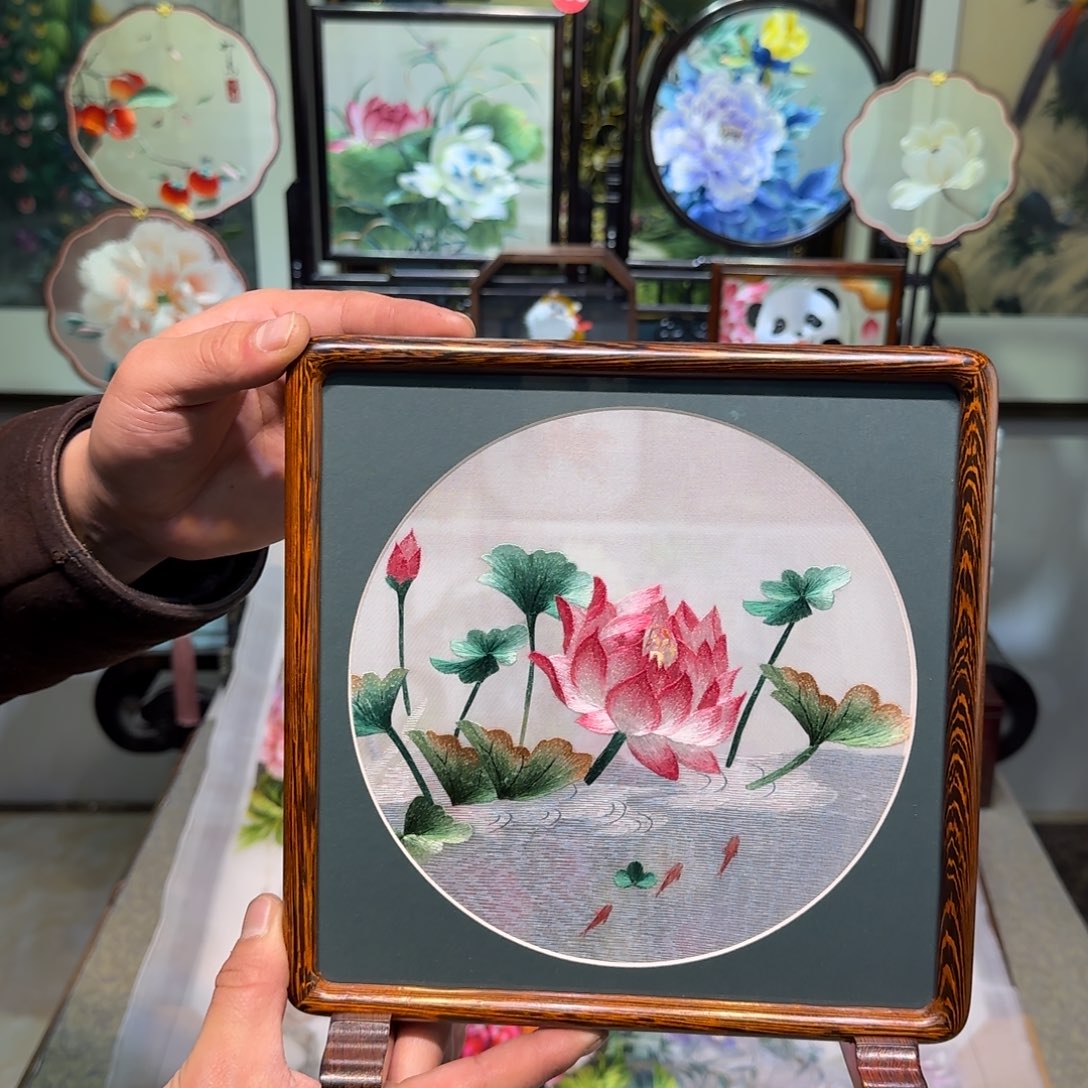 刺绣刺绣工艺精湛