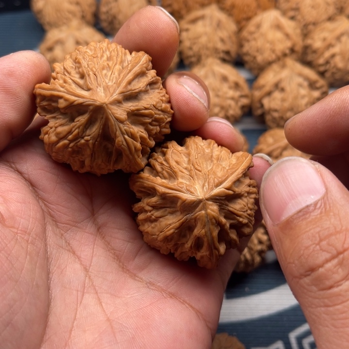 文玩核桃吊坠別**恙三棱