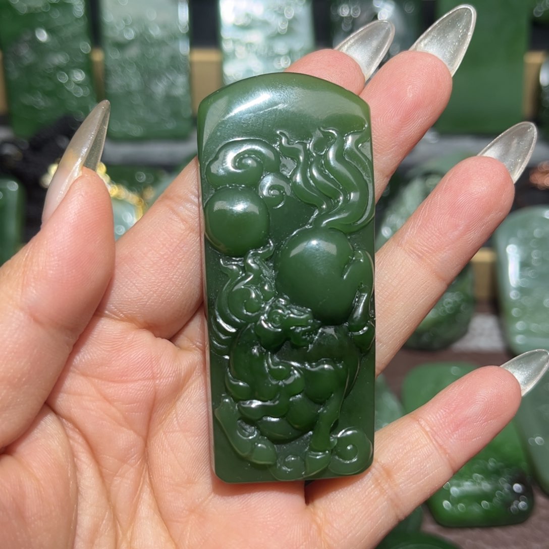 和田玉挂件未镶嵌