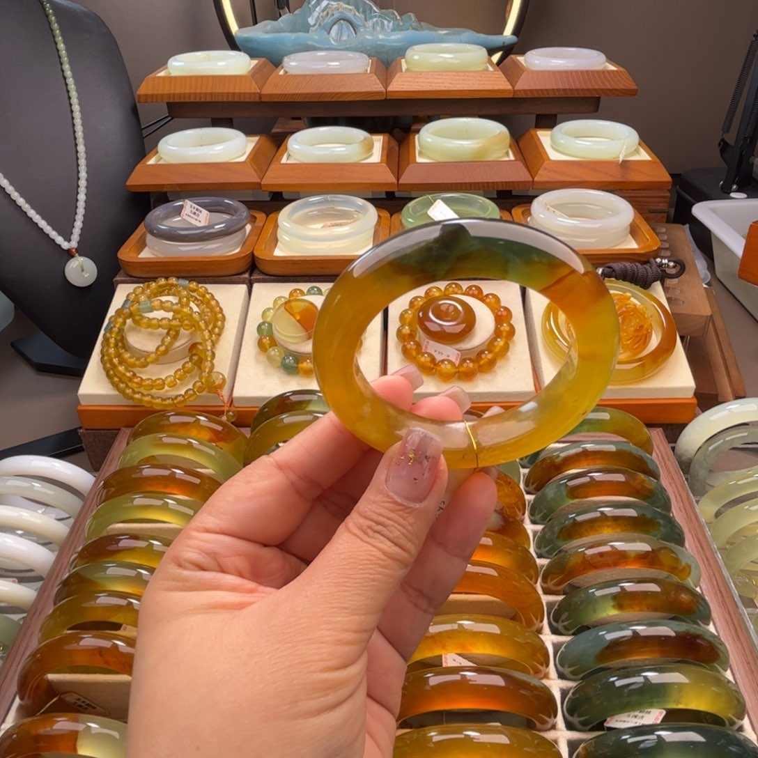 蛇纹石玉未镶嵌55-56