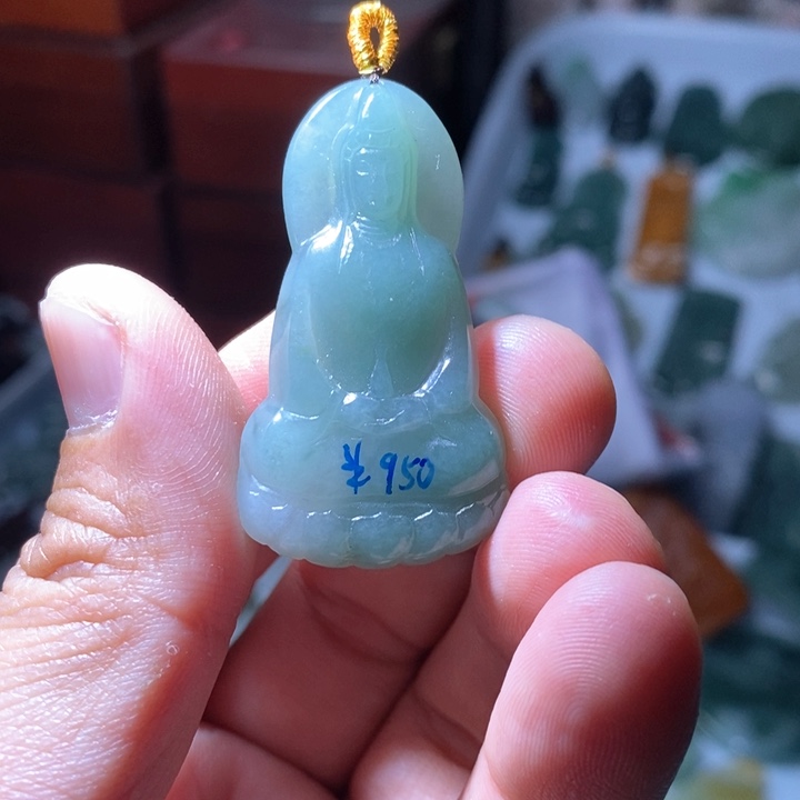 翡翠颈饰未镶嵌好