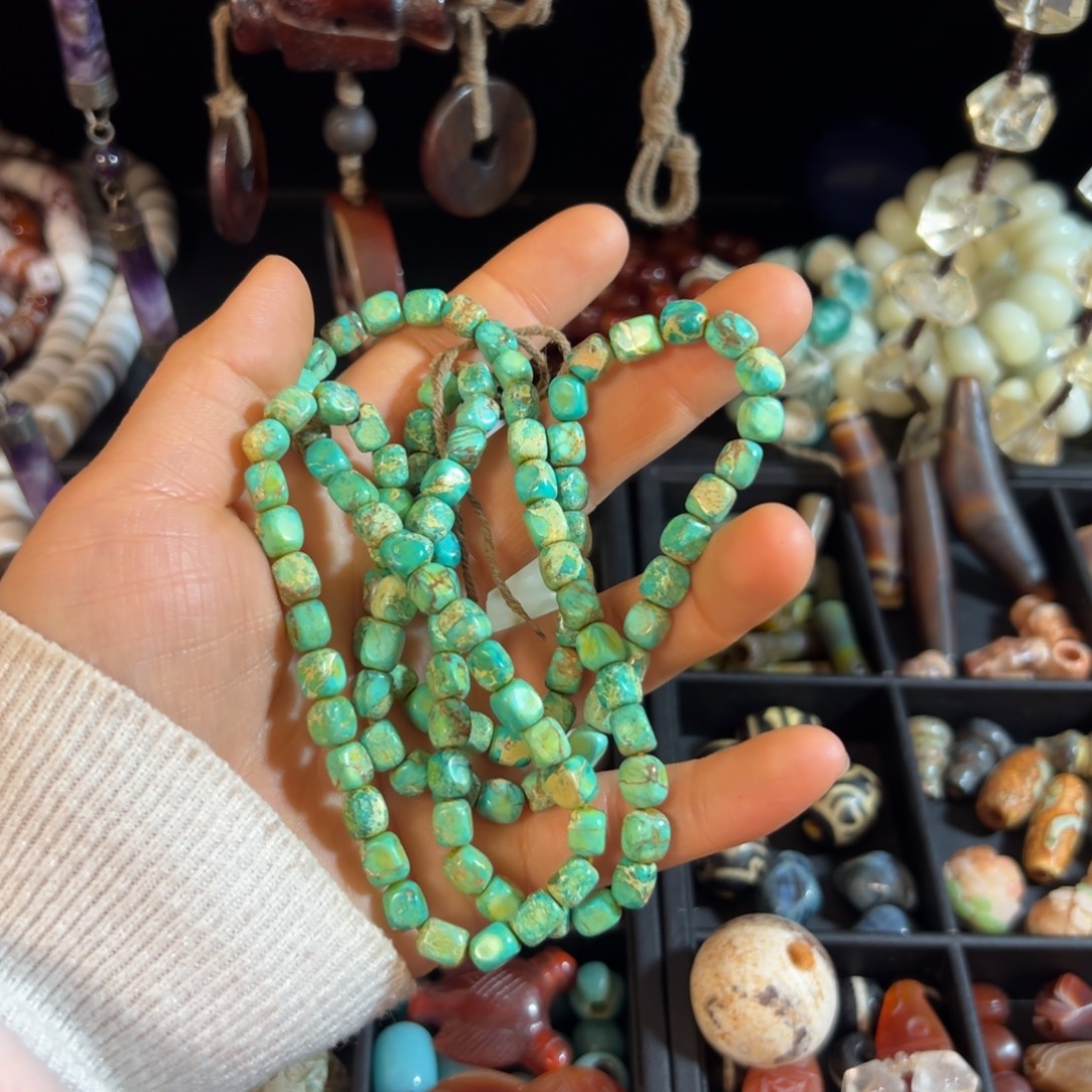 哎***呵玛瑙/玉髓合金颈饰