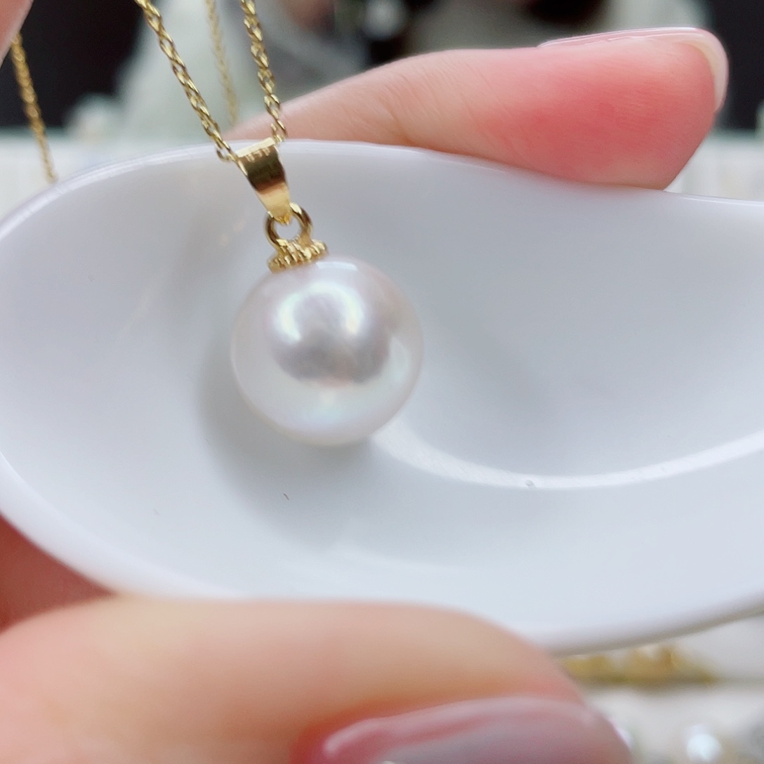 淡水珍珠吊坠(赠链)未镶嵌