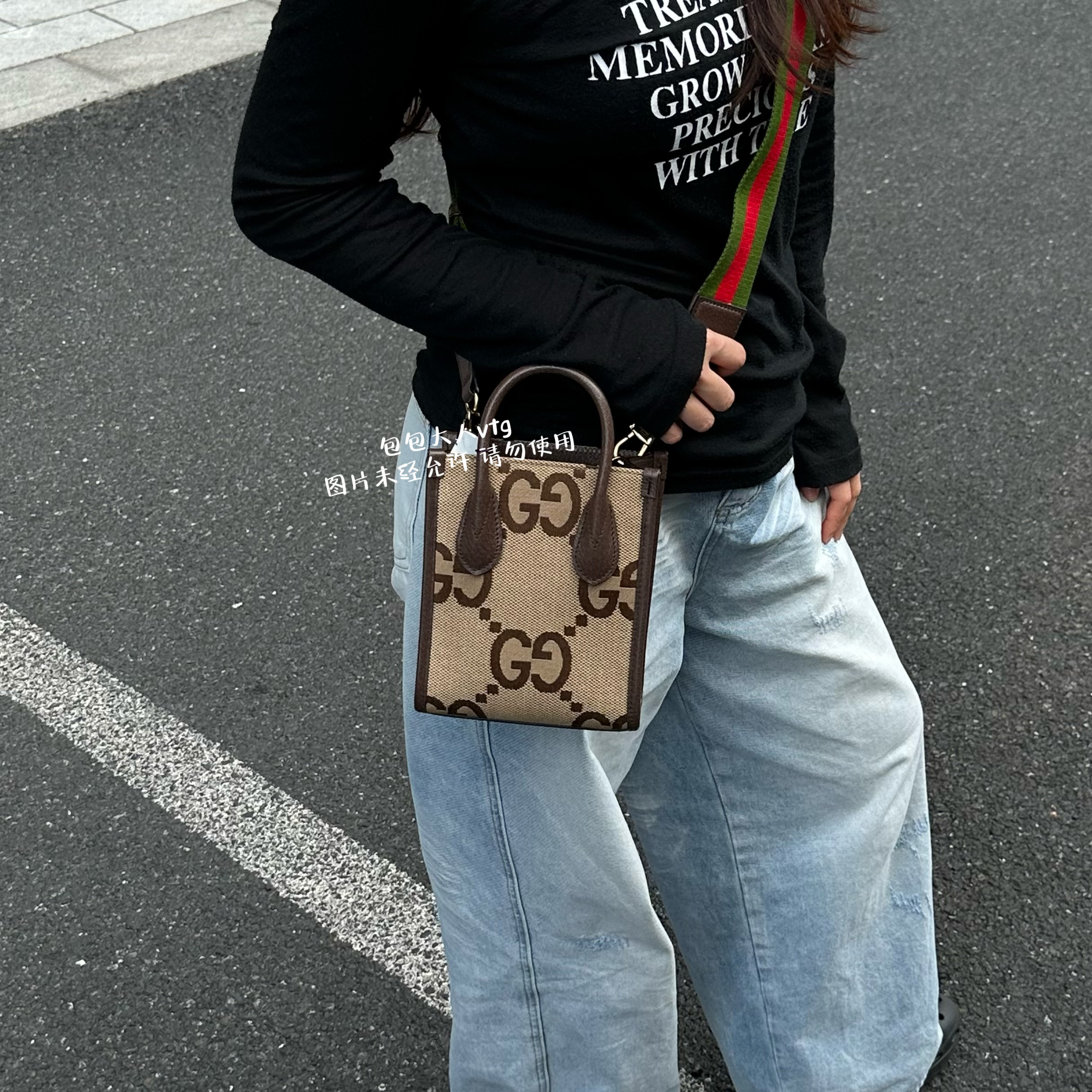 99新 GUCCI/古驰 乌木色老花琴谱单肩包