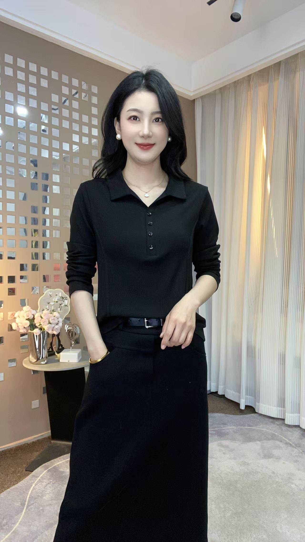 2025新款翻领纯色休闲百搭气质时尚减龄显瘦长袖打底衫