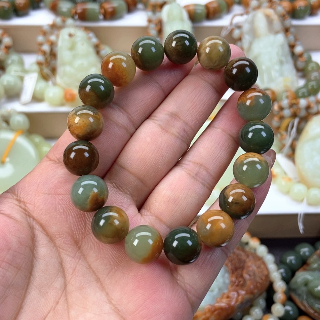 透闪石质玉手串未镶嵌