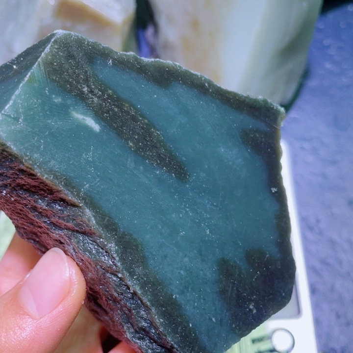 和田玉未镶嵌珠宝半成品