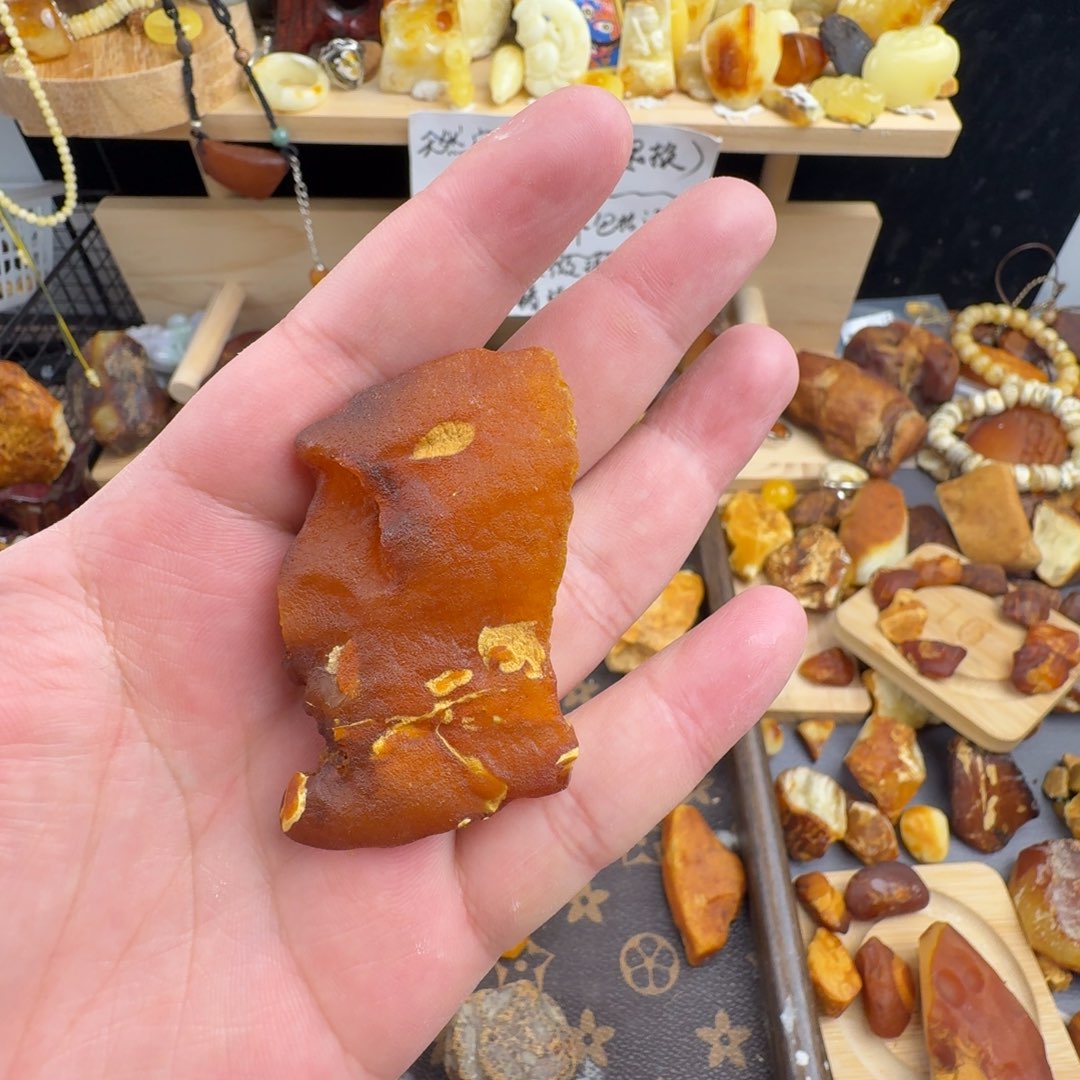 九***鹿琥珀未镶嵌耳饰17.5