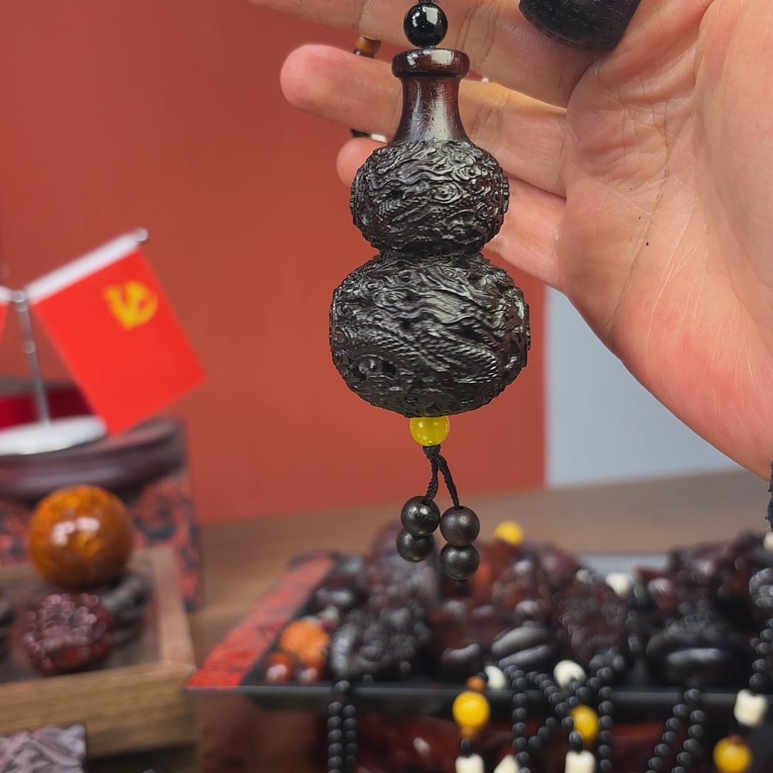 檀香紫檀（小叶紫檀）龙葫芦