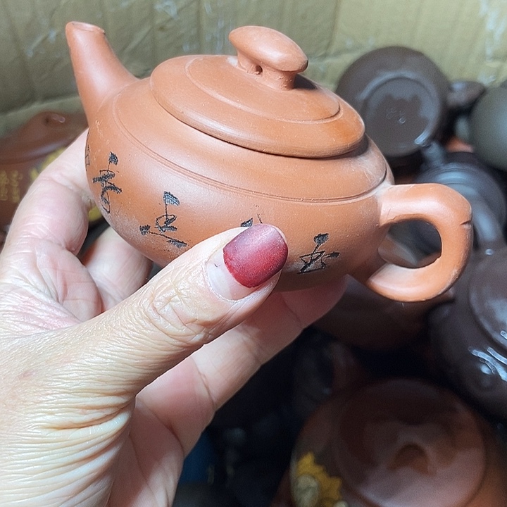 手工制作宜兴紫砂茶壶
