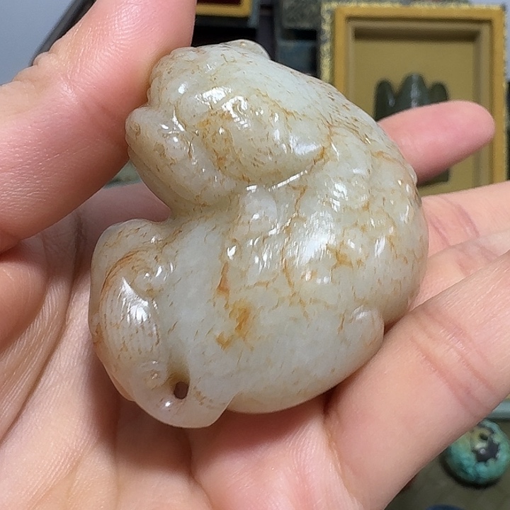 千****和田玉未镶嵌颈饰