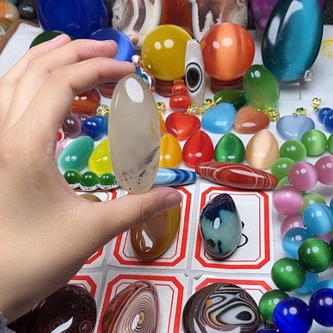 玛瑙/玉髓耳钉未镶嵌