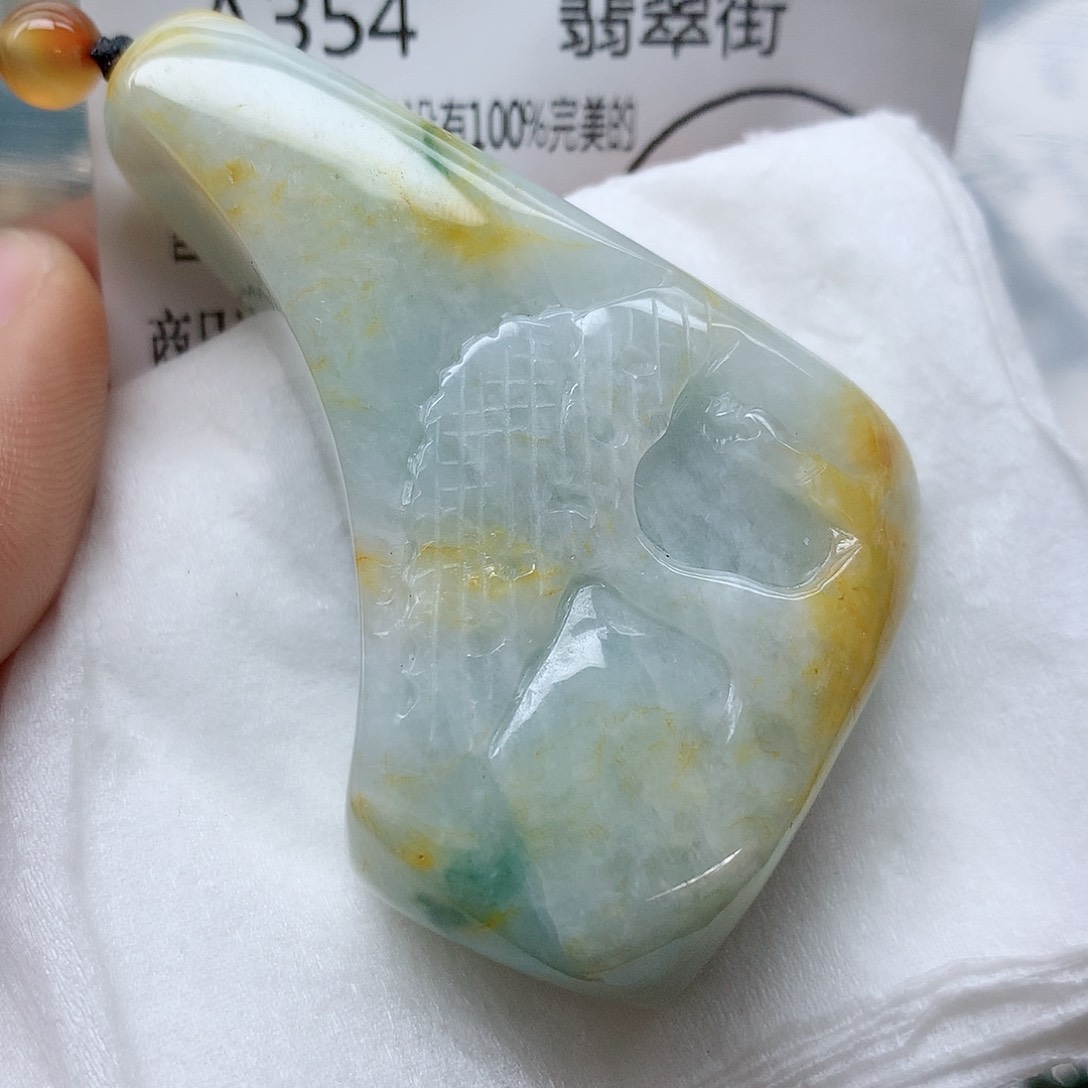 翡翠颈饰未镶嵌手串