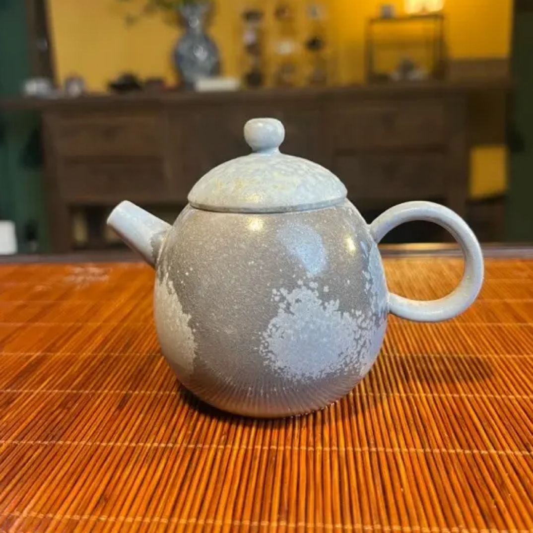 01号高白泥龙蛋壶容量140-150Ml