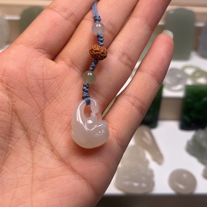 和田玉未镶嵌挂件