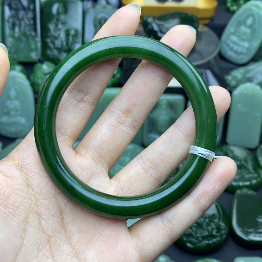 和田玉（碧玉）手镯未镶嵌