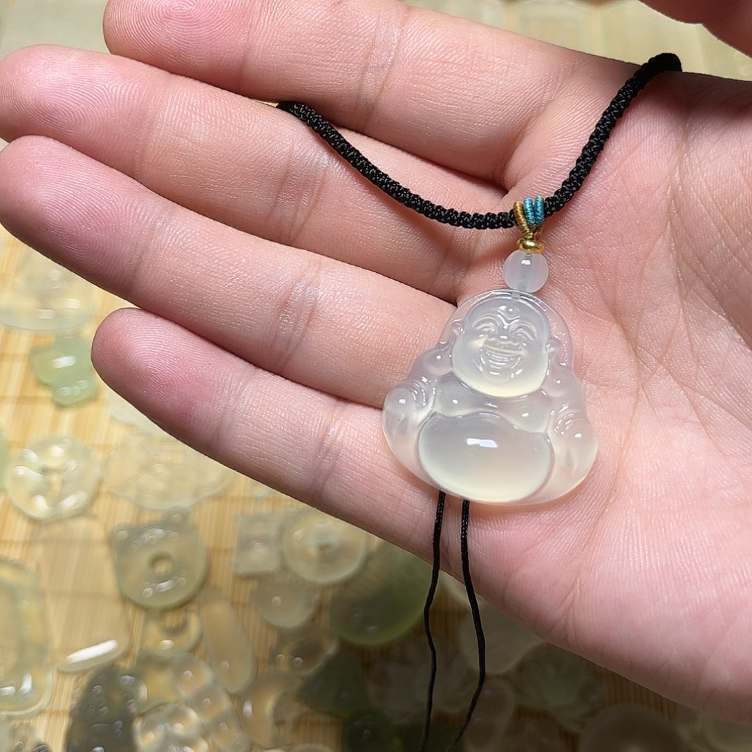 桃***花岫玉未镶嵌颈饰吊坠