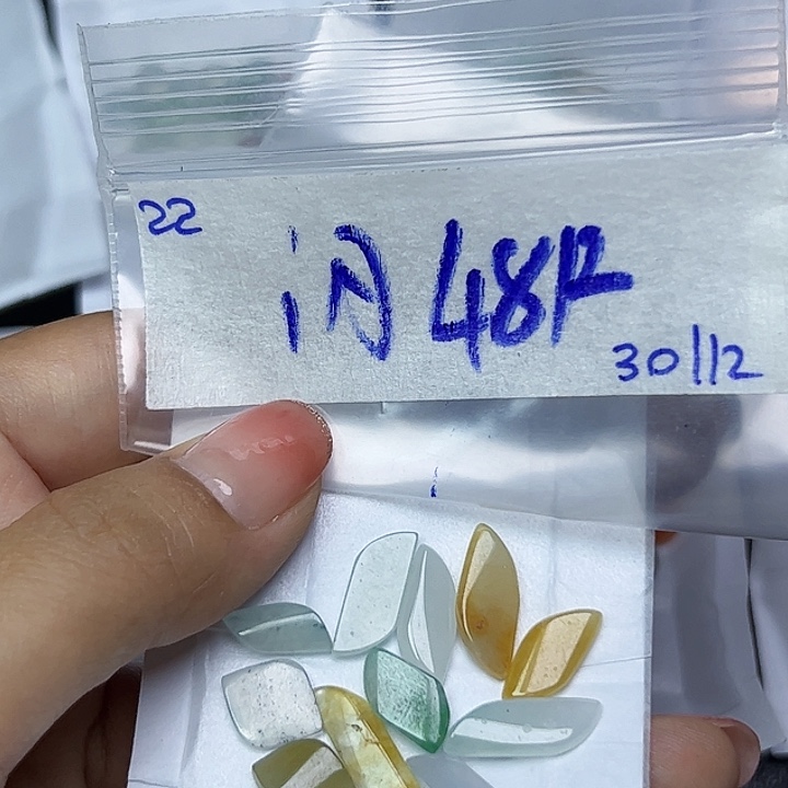 未镶嵌定制翡翠不