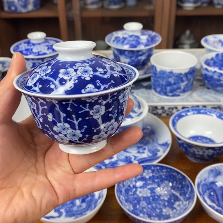 青花手绘冰梅盖碗