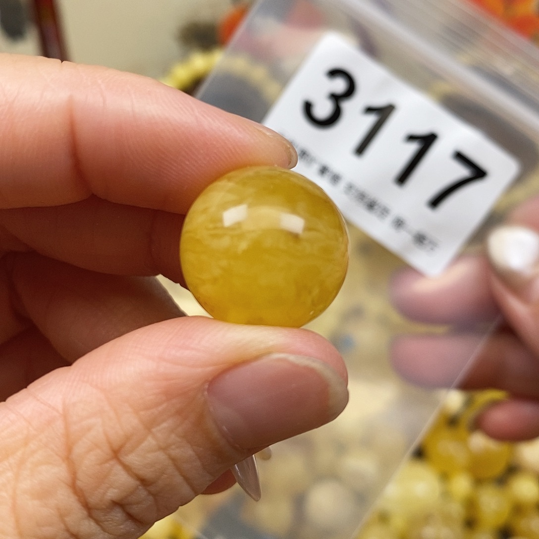 琥珀未镶嵌珠宝奇石17.7