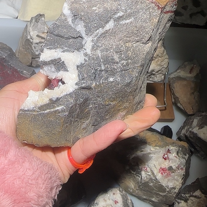 开***～天然辰砂天然朱砂原石毛料