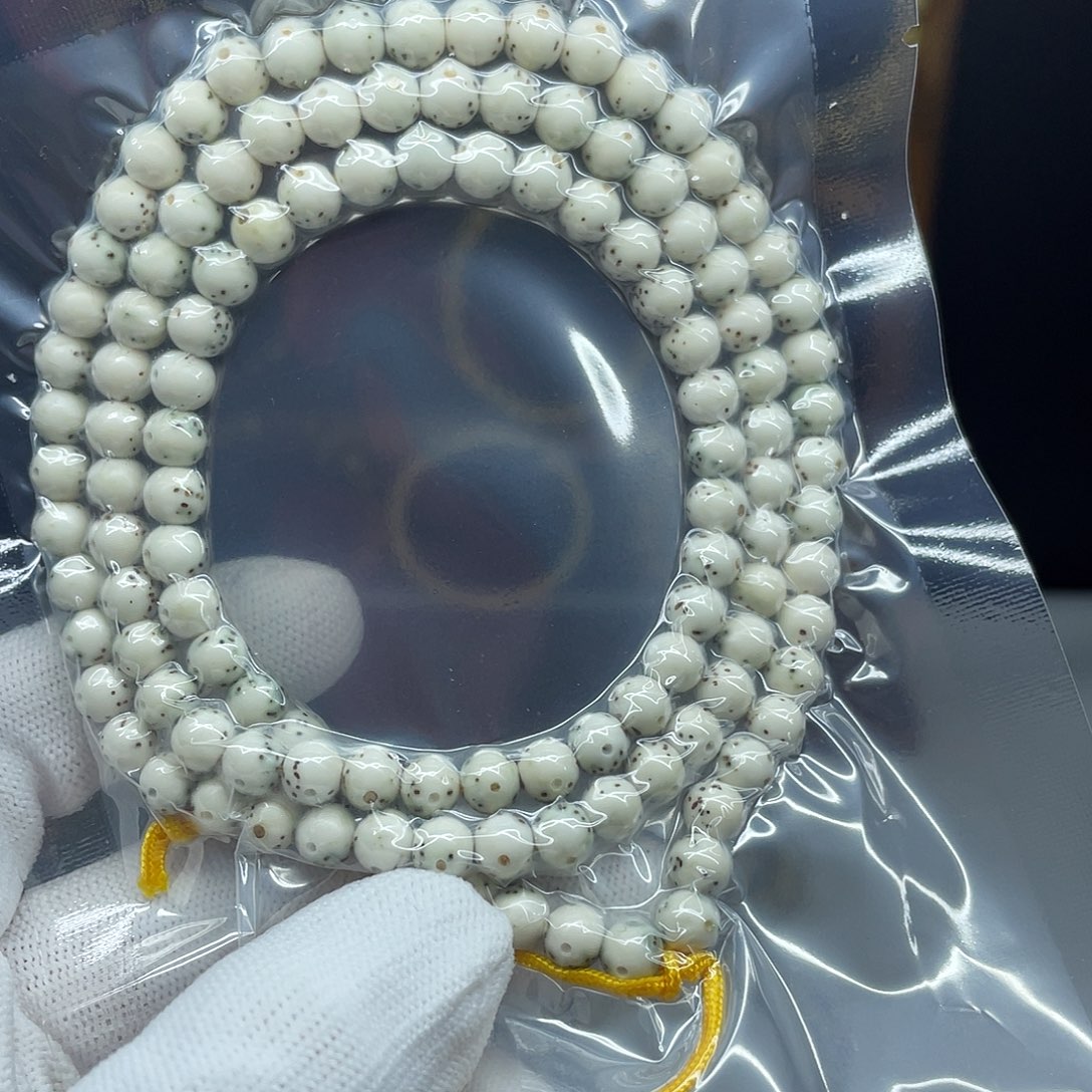 星月菩提手串软***桃6圆珠，月侧通体