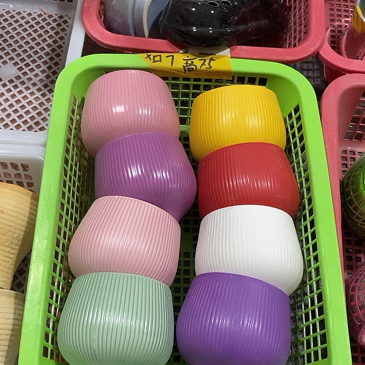 陶盆有孔 瑕疵针孔漏釉介意勿拍外口 7.5外高6.5